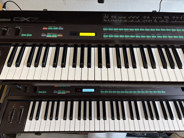 Yamaha DX7 with LCD upgrade